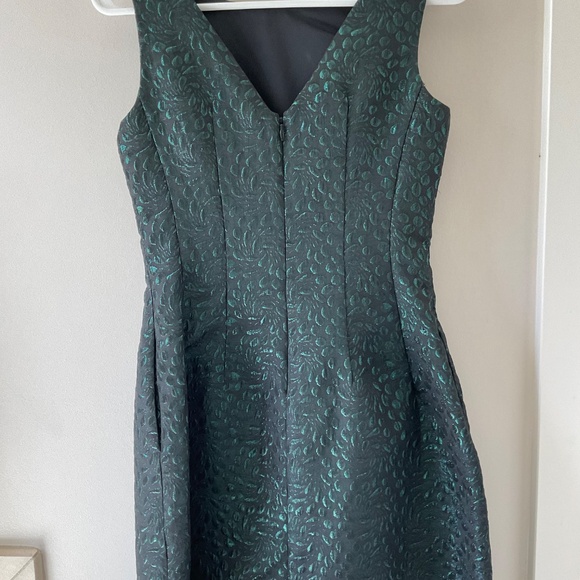Aiden by Aiden Maddox dark green dress - Picture 2 of 4